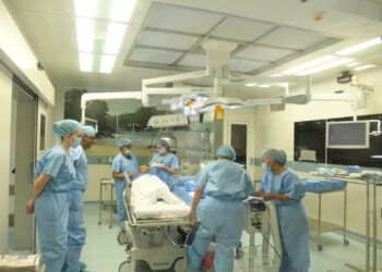 Ciudad Sanitaria abre quirófano tras 10 años de espera