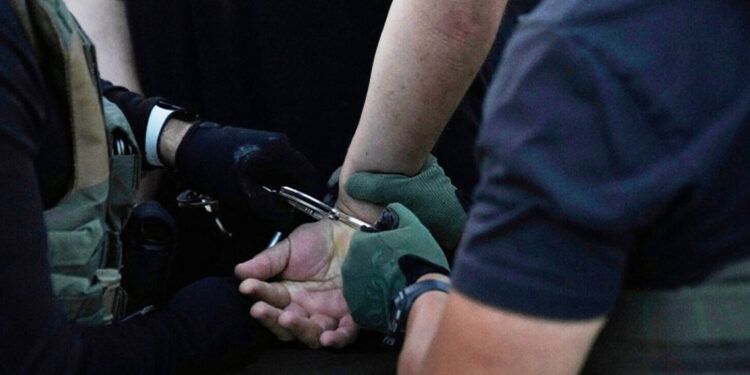 Ciudadano de Alabama demanda a EE.UU. tras arrestos indebidos del ICE