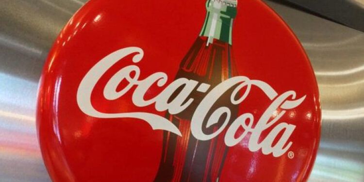 Coca-Cola retira productos en Europa por exceso de clorato