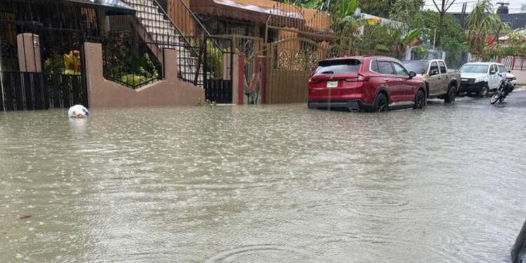 COE advierte lluvias intensas por seis días