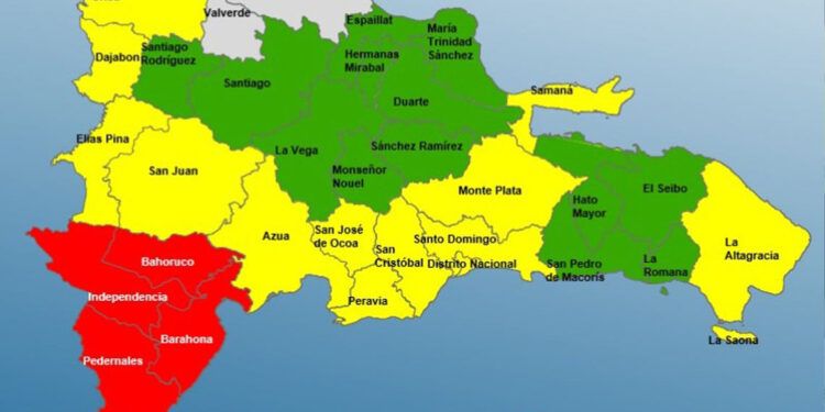 COE mantiene 30 provincias en alerta por huracán Melissa