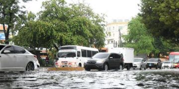 COE reporta una muerte y más de 5,600 desplazados por lluvias