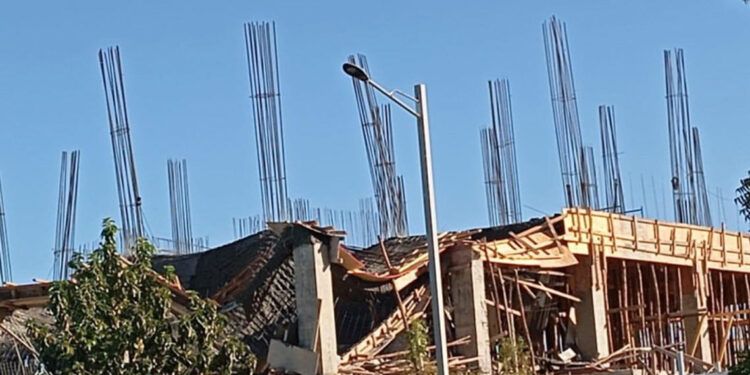 Colapso en hospital Simón Striddels genera temor en Azua