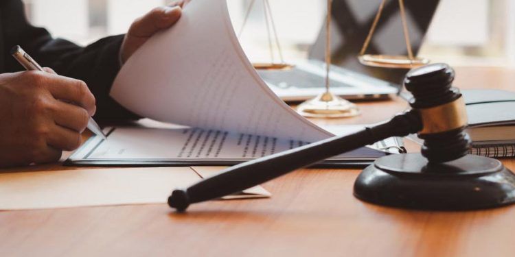 Colombia evalúa extradición de dominicano por estafa millonaria.