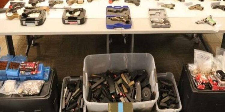 Condenan a 10 años a traficante de armas con destino a RD y Haití