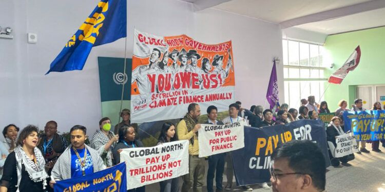COP29 finaliza con acuerdo climático criticado por su insuficiencia