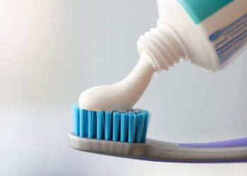 Crean pasta dental con sargazo en Puerto Rico para prevenir caries