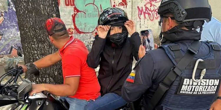 Crecen marchas en apoyo a opositores venezolanos