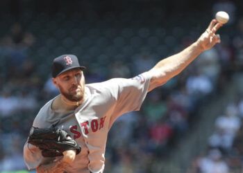 Crochet domina y Boston supera a Seattle y a Luis Castillo