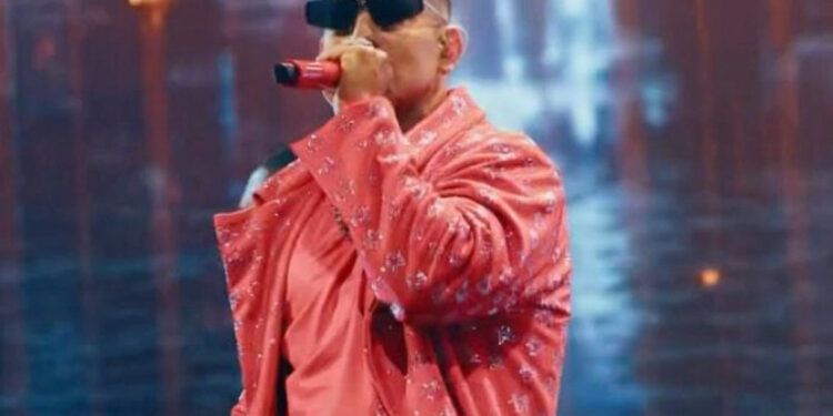 Daddy Yankee regresa con ‘Sonríele’, un mensaje de gratitud y esperanza