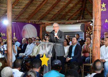 Danilo Medina sobre aranceles de Trump: “Se busca sancionar y afectar nuestras exportaciones”