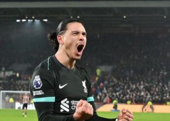 Darwin Núñez anota doblete en victoria del Liverpool