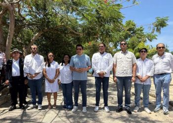 David Collado inicia reconstrucción de plaza de vendedores en playa Mino, Río San Juan