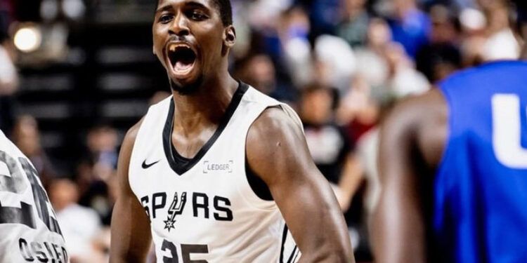 David Jones anota 21 y lidera triunfo de los Spurs ante Dallas en Liga de Verano NBA