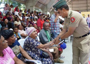 Defensa realiza jornada social para pensionados en Villa Altagracia