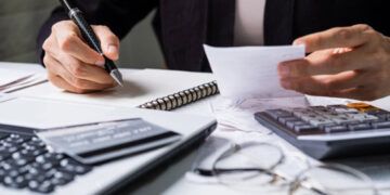 Déficit del SPNF supera los RD$2 billones en 24 años, revela estudio de la PUCMM