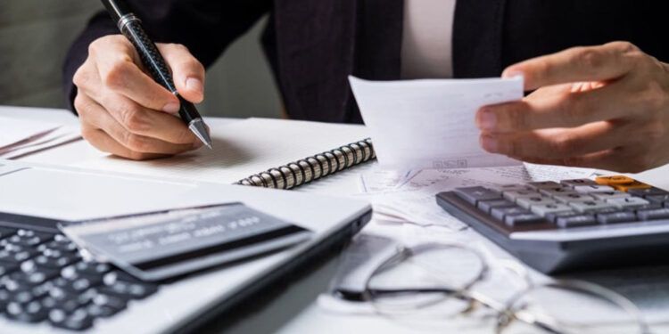 Déficit del SPNF supera los RD$2 billones en 24 años, revela estudio de la PUCMM