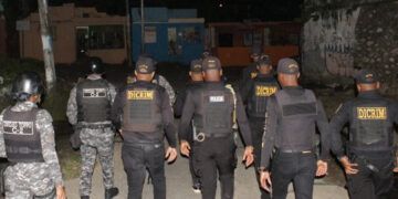 Denuncian banda criminal dentro de la Policía Nacional