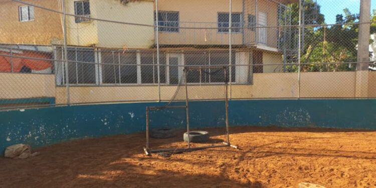 Denuncian malas condiciones del estadio municipal Enrique Aquiles Polanco en Luperón