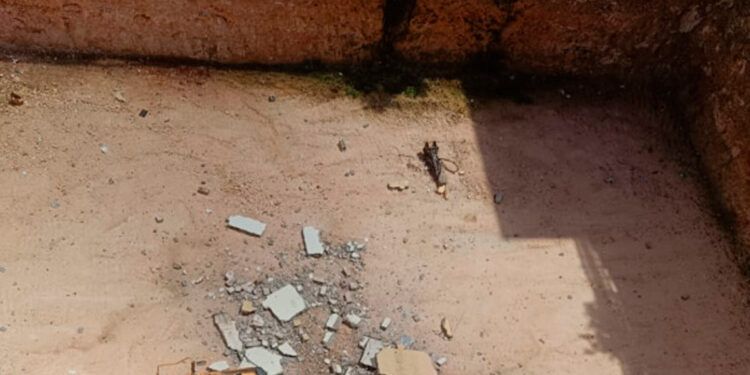 Derrumbe en obra causa alarma en Rómulo Betancourt
