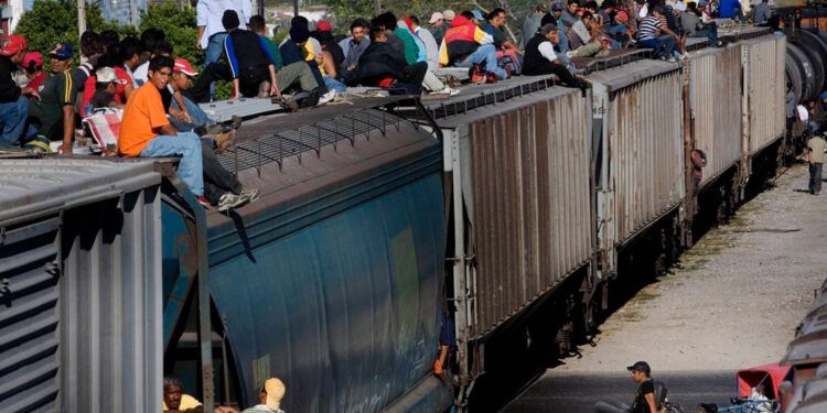 Descontrol migratorio afecta la movilidad en el país