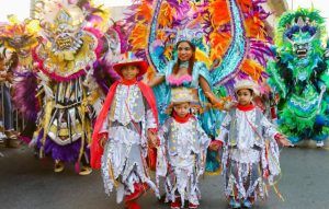 Desfile y Cultura: El Carnaval Santo Domingo Brilla en 2024