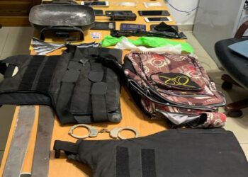 Desmantelan red delictiva e incautan drogas y armas en La Romana