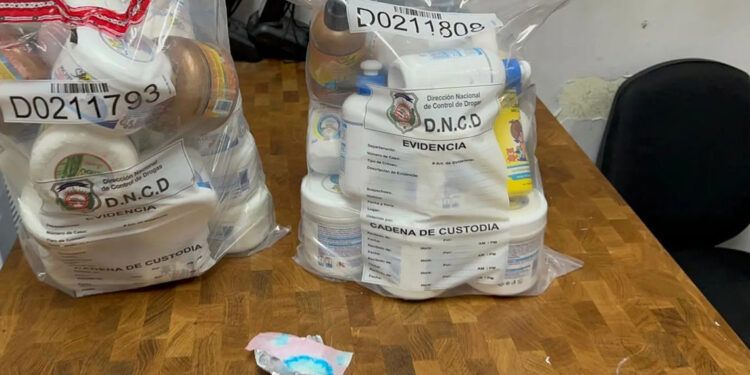 Detectan cocaína en potes de belleza con destino a Australia