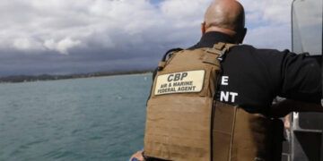 Detienen a dos dominicanos en Puerto Rico con más de 300 kilos de cocaína