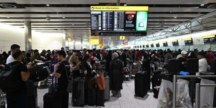 Detienen en Reino Unido a sospechoso de ciberataque en aeropuertos europeos