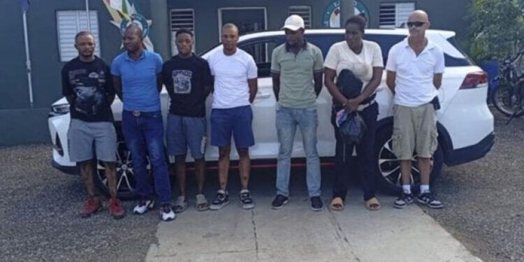 Detienen otra vez a canadiense por tráfico de haitianos