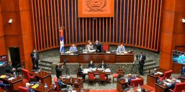 Diputados apoyan aprobar leyes ordenadas por la constitución de 2010