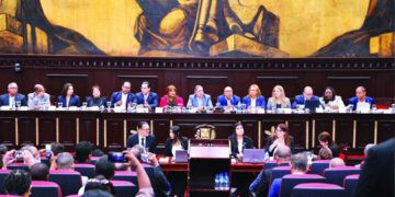Diputados esperan formalización del retiro de la reforma fiscal