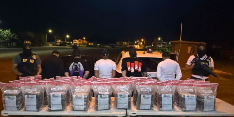 DNCD incauta 150 paquetes de cocaína en Azua