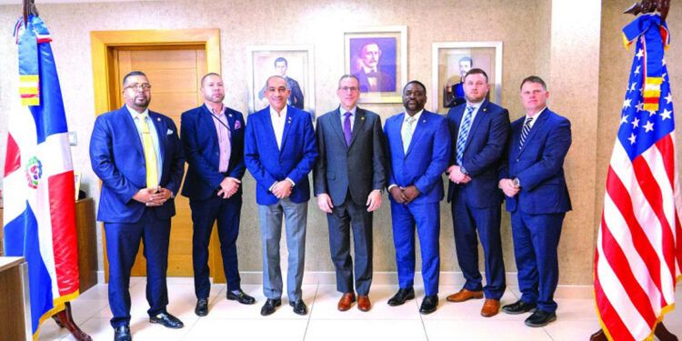 DNCD refuerza cooperación con DEA tras histórico decomiso