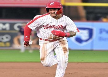 Dominicano José Rodríguez, suspendido de MLB, gastó 749 dólares en 31 apuestas deportivas