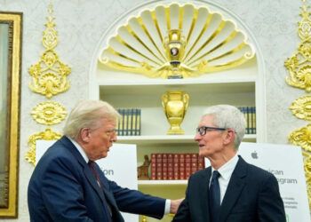 Donald Trump impondrá arancel del 100 % a chips importados