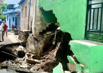 Dos viviendas dañadas tras desplome en cañada Los Humildes, SDN