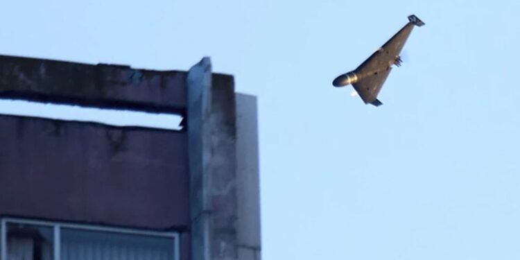 Dron ucraniano provoca incendio cerca del presunto “palacio de Putin”