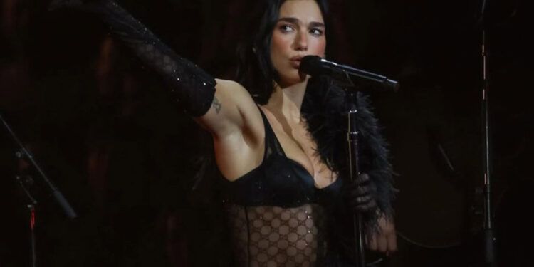 Dua Lipa rompe con su agente tras polémica acción pro-Israel