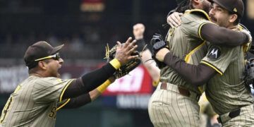 Dylan Cease lanza juego sin hit ante los Nacionales