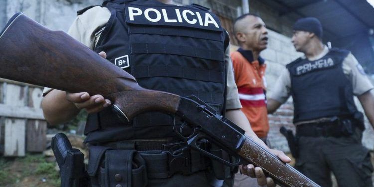Ecuador en estado de excepción por violencia criminal