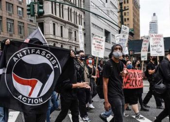 EE. UU. designa grupos Antifa europeos como terroristas