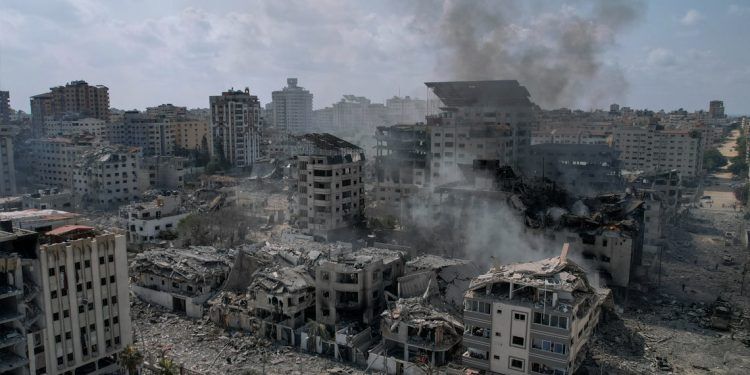 EE. UU. pausa envío de bombas a Israel