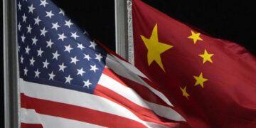 EE.UU. denuncia que China retiene a empleado de su gobierno en viaje privado