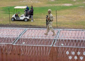 EE.UU. despliega 1,500 soldados en la frontera con México