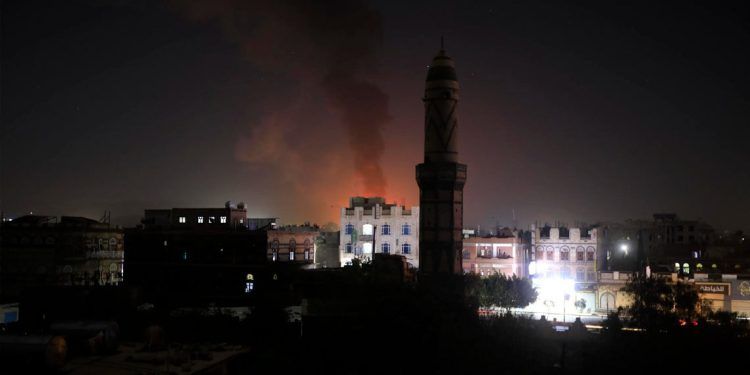 Estados Unidos y el Reino Unido bombardean por cuarta vez a los hutíes
