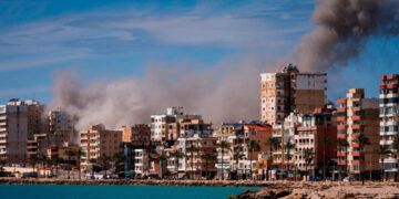 EEUU despliega tropas y Israel ataca en Líbano