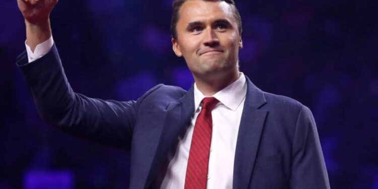 EEUU revoca visas a seis personas por burlarse de la muerte de Charlie Kirk