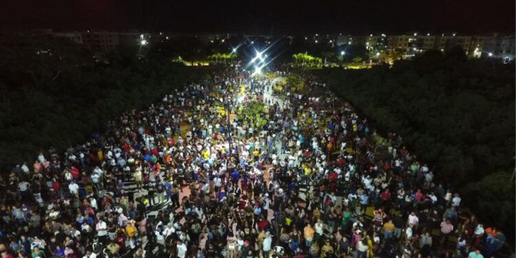 El merengue enciende Ciudad Juan Bosch en una noche de alegría y orgullo dominicano